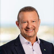 Dustin Smith headshot