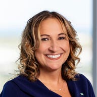 Mandie Evans headshot