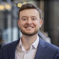 Zach Noke headshot